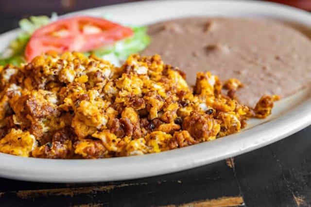 Huevos Con Chorizo.