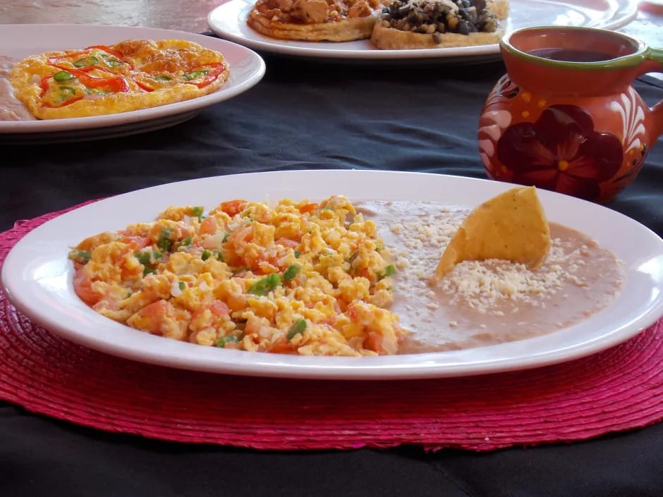 Huevos Mexicanos.