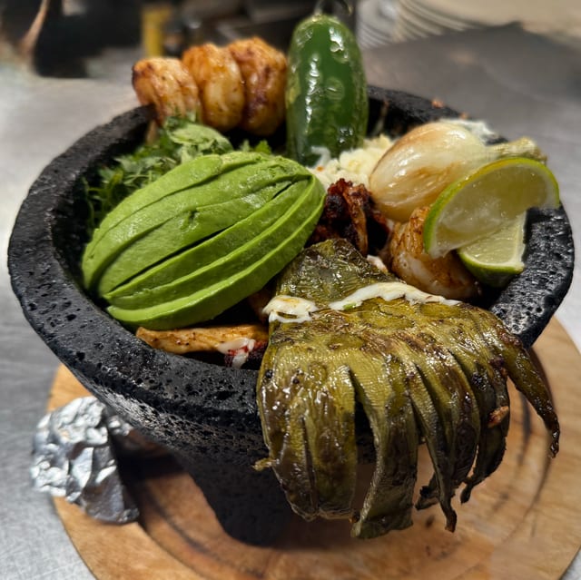 Molcajete.